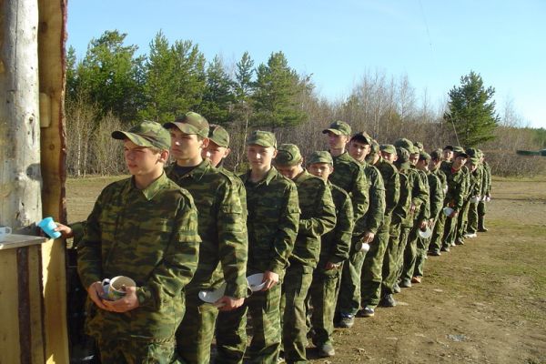 na obed 
Военно-полевые сборы старшеклассников 05-2005
