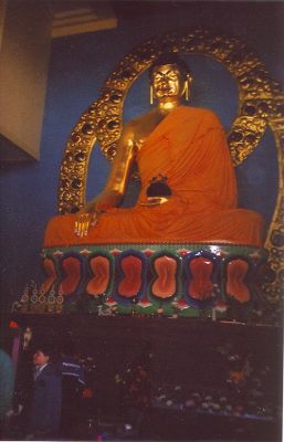 elista. w buddiskom hrame
